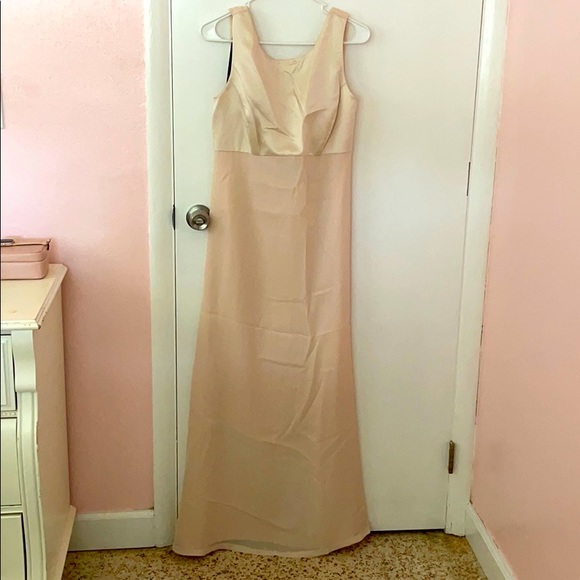 Long dress - Picture 1 of 5